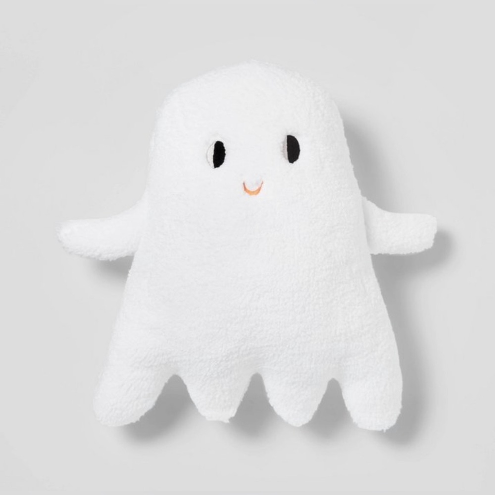 Faux Shearling Ghost Halloween
Novelty Throw Pillow from Hyde & EEK!